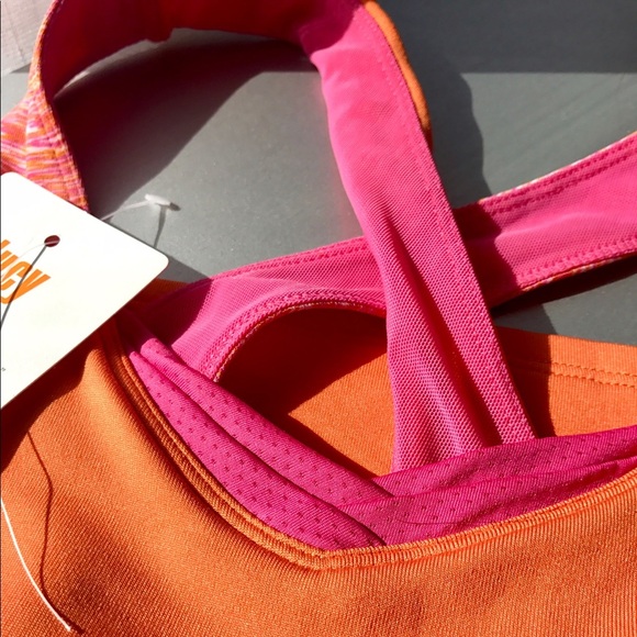 Lucy Athletic Bra Top💕Gorgeous🎀 - Picture 4 of 12